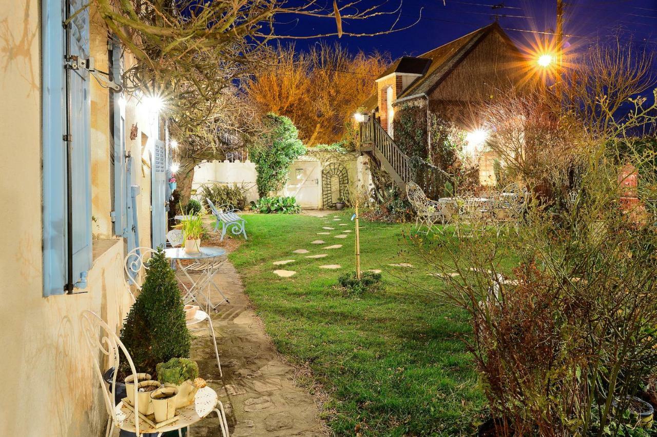 Maison D'Hotes A L'Ombre Bleue Mittainville Exterior photo
